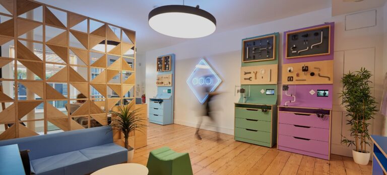 顯示器支架為什麼可以賣到這麼貴!?