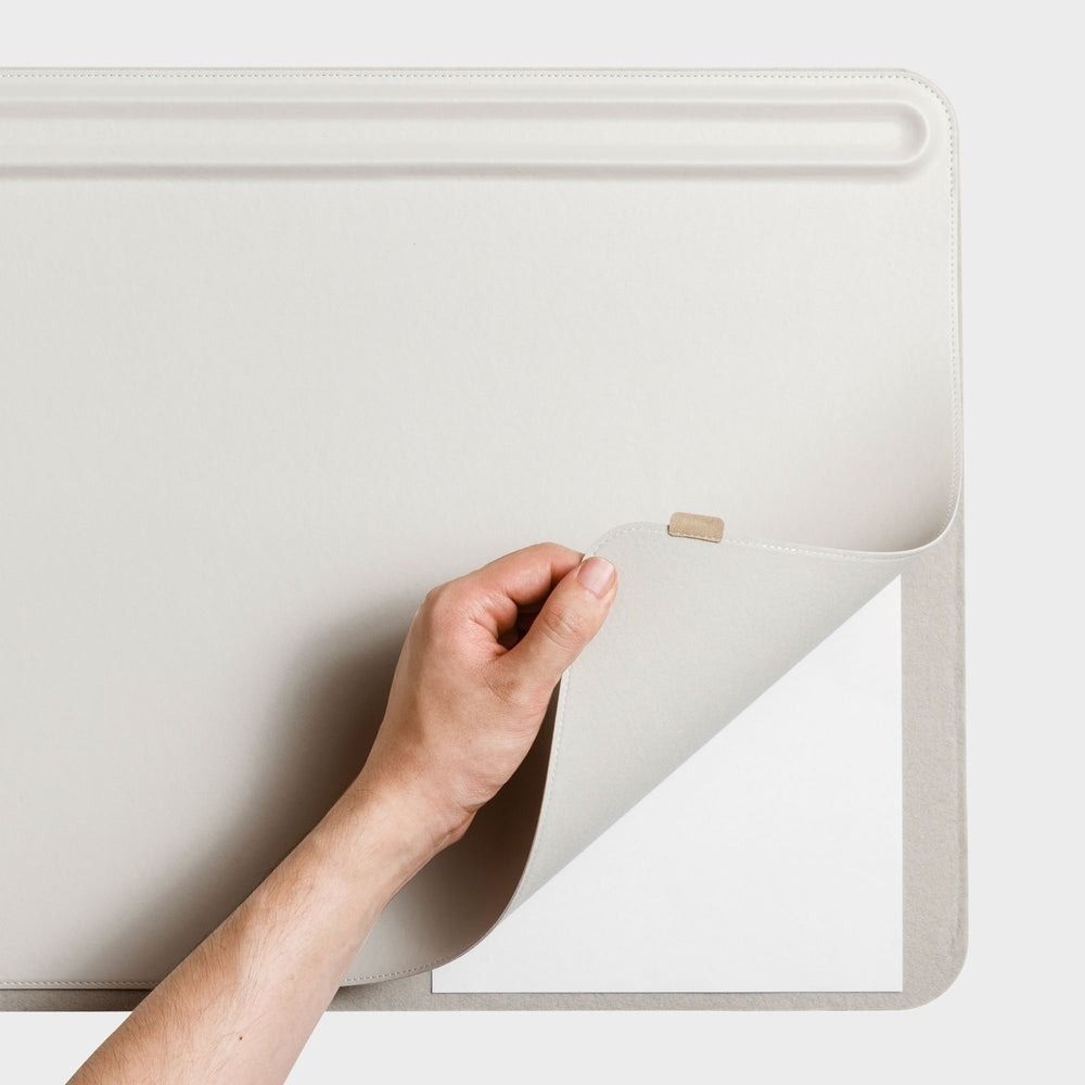 Orbitkey Desk Mat 皮革辦公桌墊(米白色-Medium/中碼)