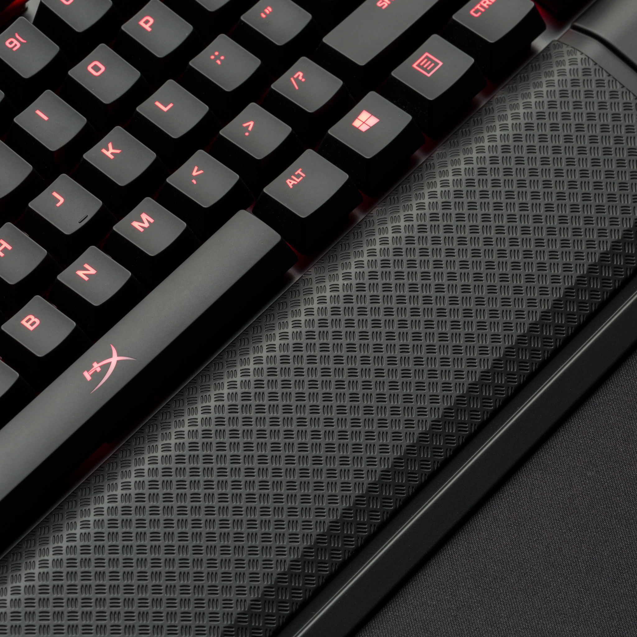 HyperX Alloy Elite 機械式鍵盤 + PulseFire FPS Pro RGB 光學滑鼠(茶軸紅光鍵盤)